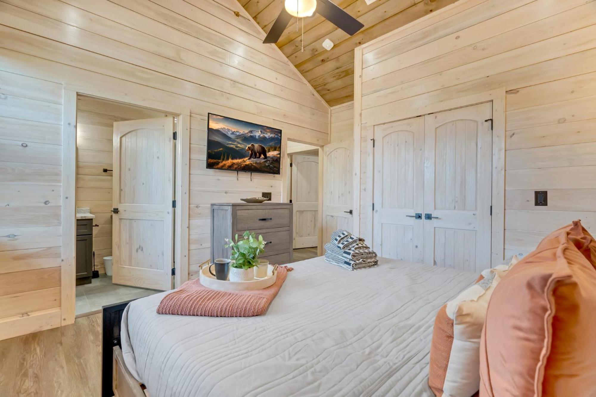 New Luxury Cabin With Indoor Pool, Hot Tub, & Theater Villa Pigeon Forge Exterior foto